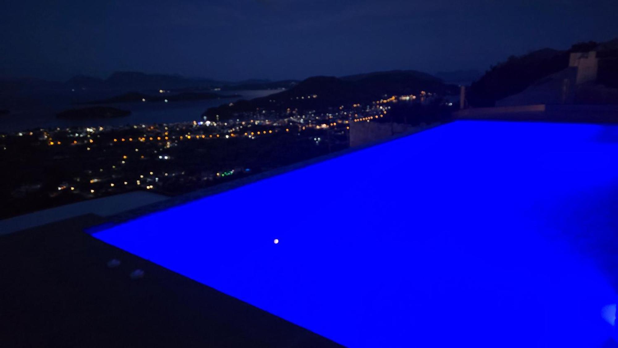 Desun Suites Kolonion Bagian luar foto