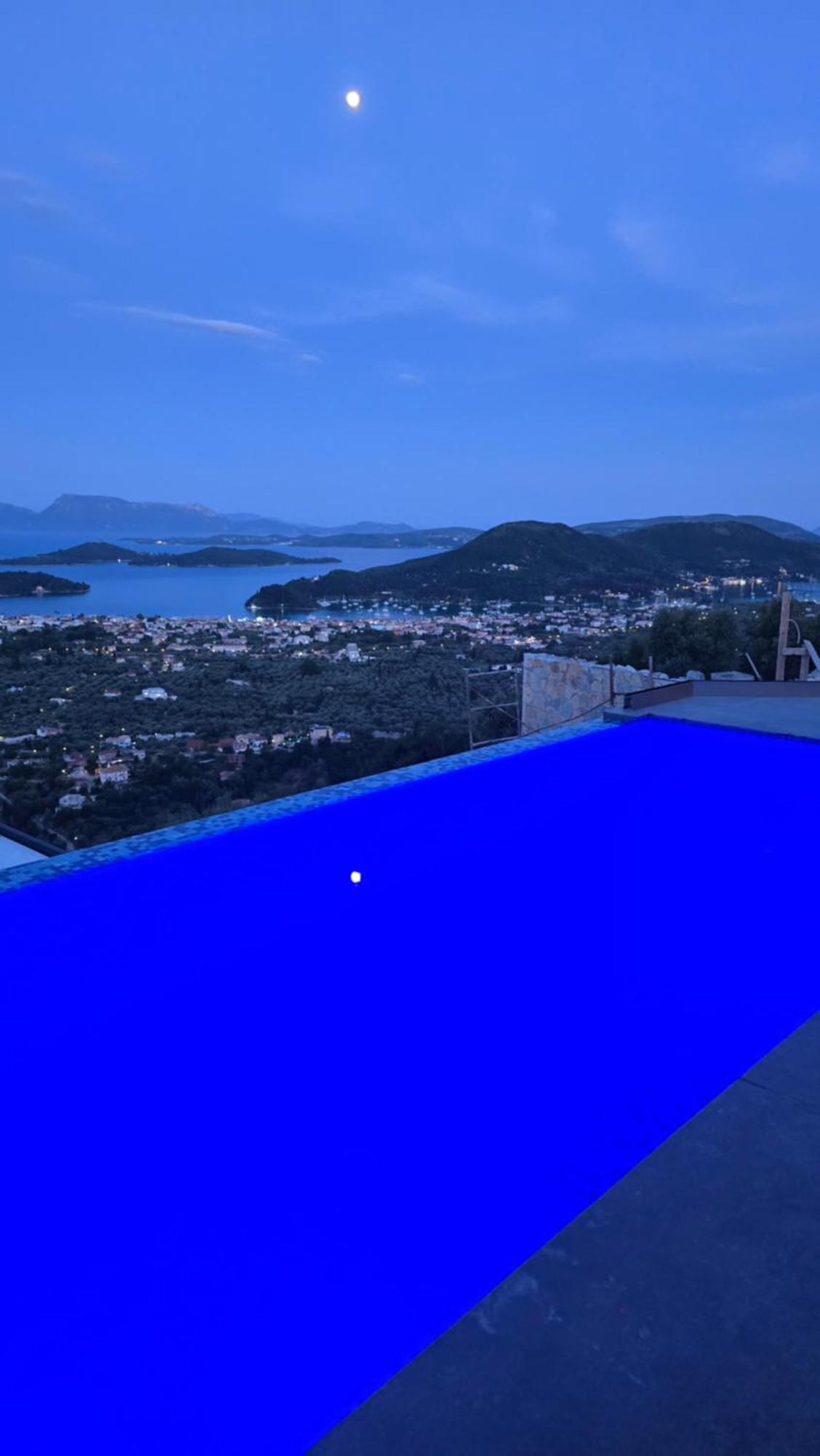 Desun Suites Kolonion Bagian luar foto